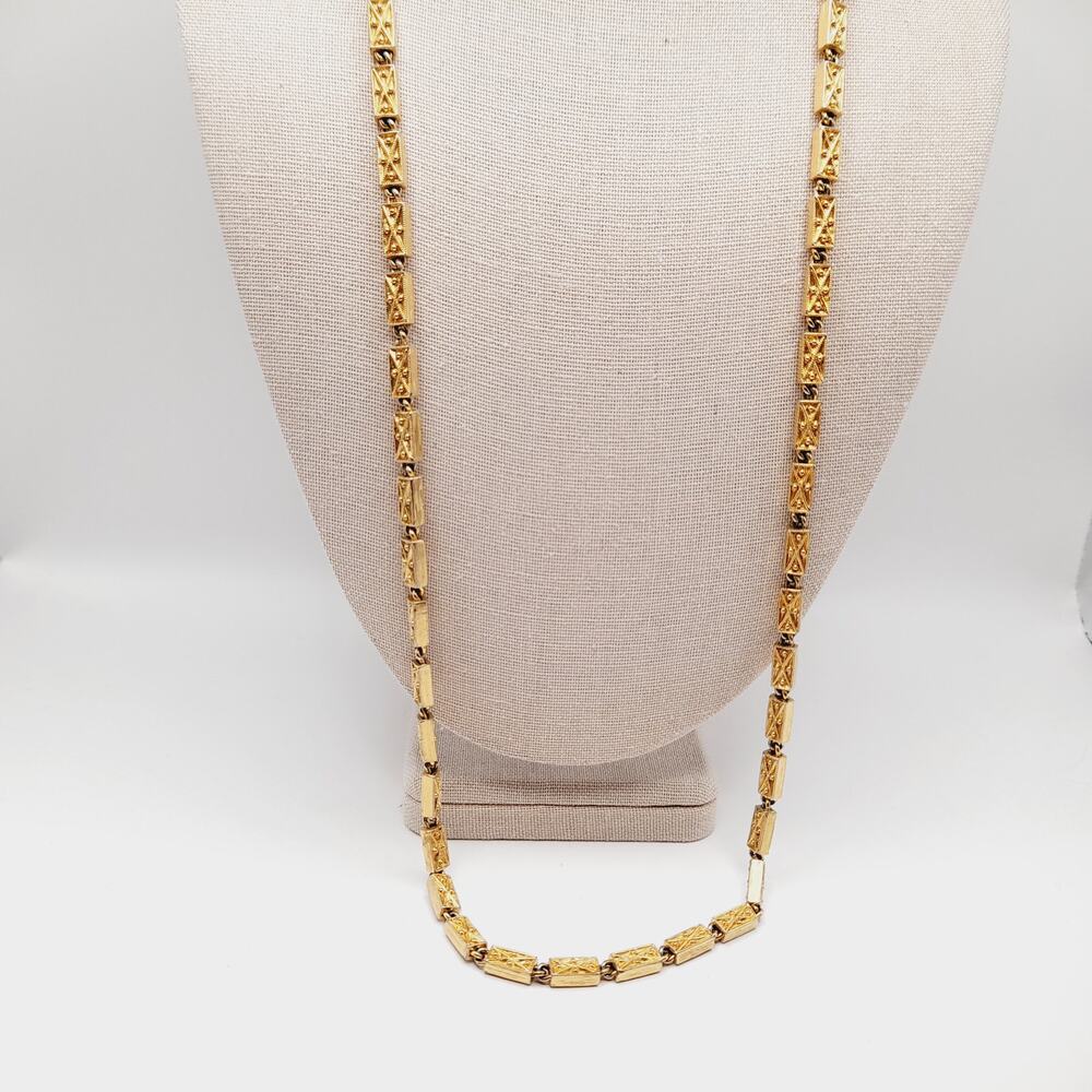 Vintage MONET Gold Tone Textured Rectangle Link Necklace 30 Inch